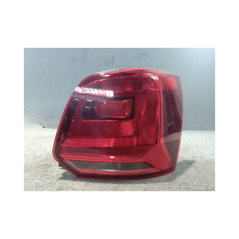 FEU ARRIERE DROIT VOLKSWAGEN POLO 2005-