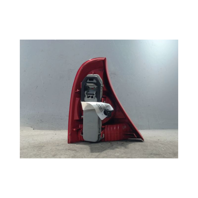 FEU ARRIERE DROIT RENAULT CLIO II PH.2 01-06