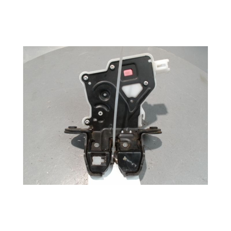 SERRURE HAYON  NISSAN QHASQAI 2007-