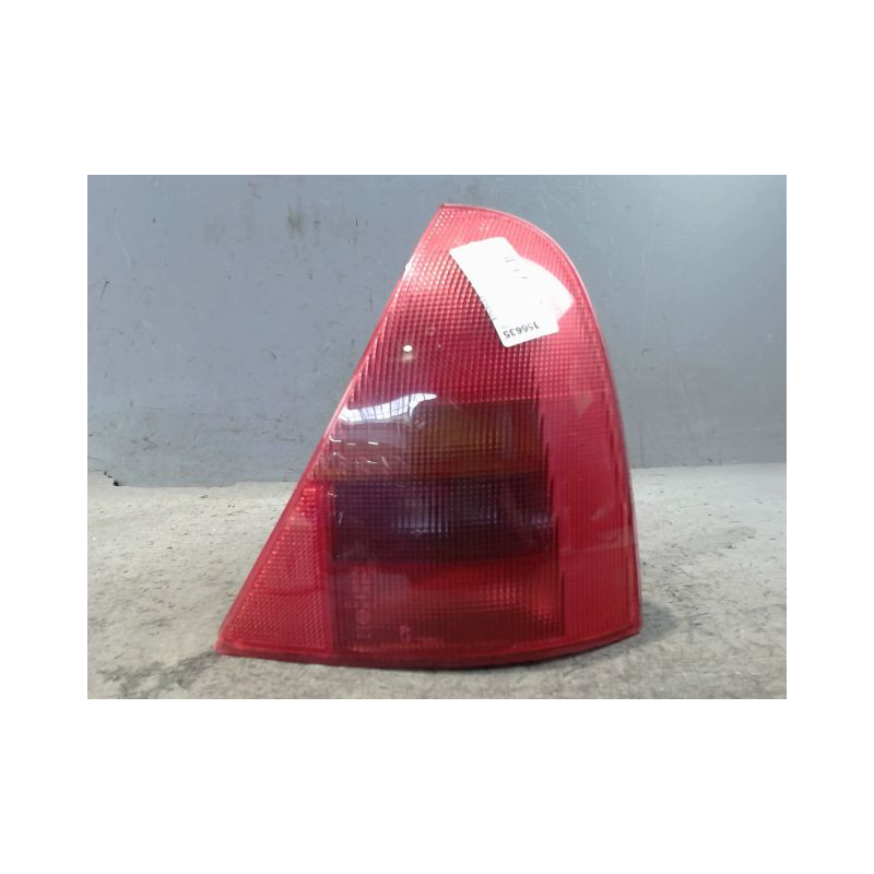 FEU ARRIERE DROIT RENAULT CLIO II PH.1 98-2001