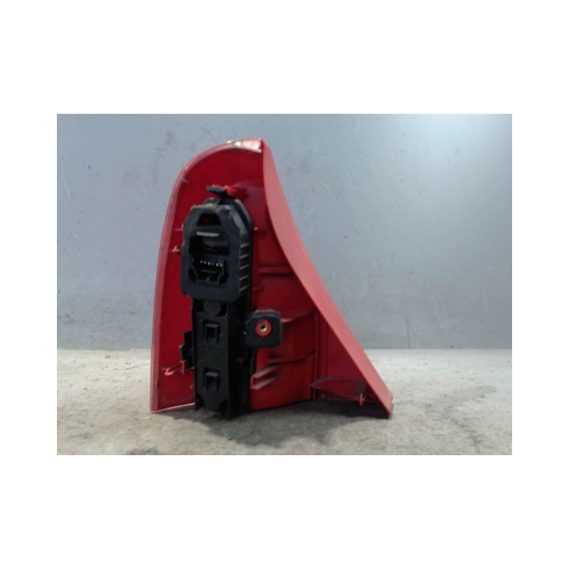 FEU ARRIERE DROIT RENAULT CLIO II PH.1 98-2001
