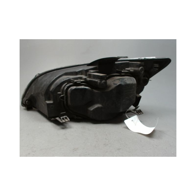 PHARE DROIT FORD FOCUS SW 2005-2007