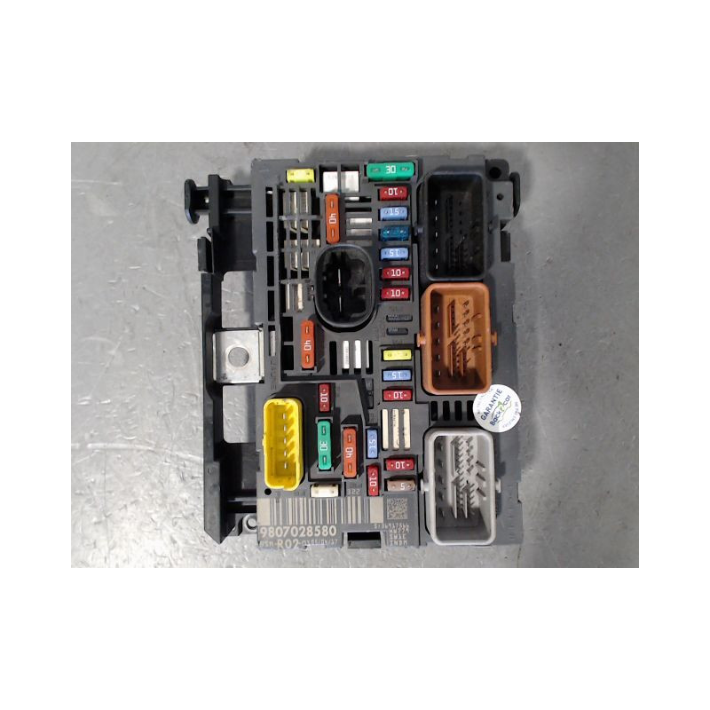 BOITE A FUSIBLES CITROEN C5 2008-