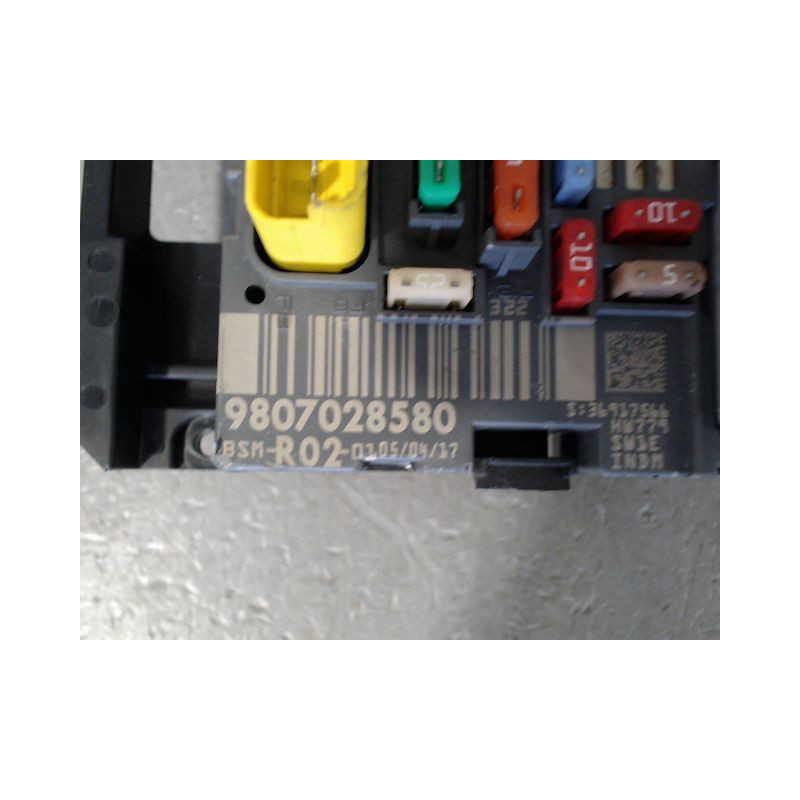 BOITE A FUSIBLES CITROEN C5 2008-