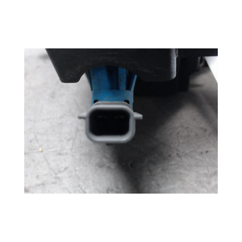 VOLET DE TRAPPE CHARGEMENT ELECTRIQUE RENAULT ZOE