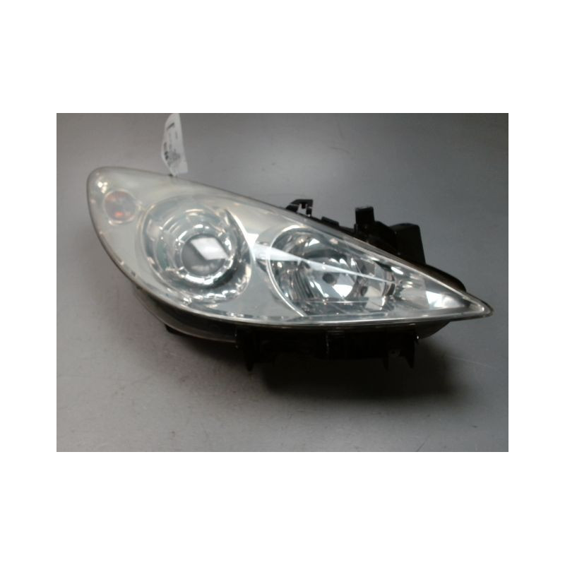 PHARE DROIT PEUGEOT 307 SW 2005-