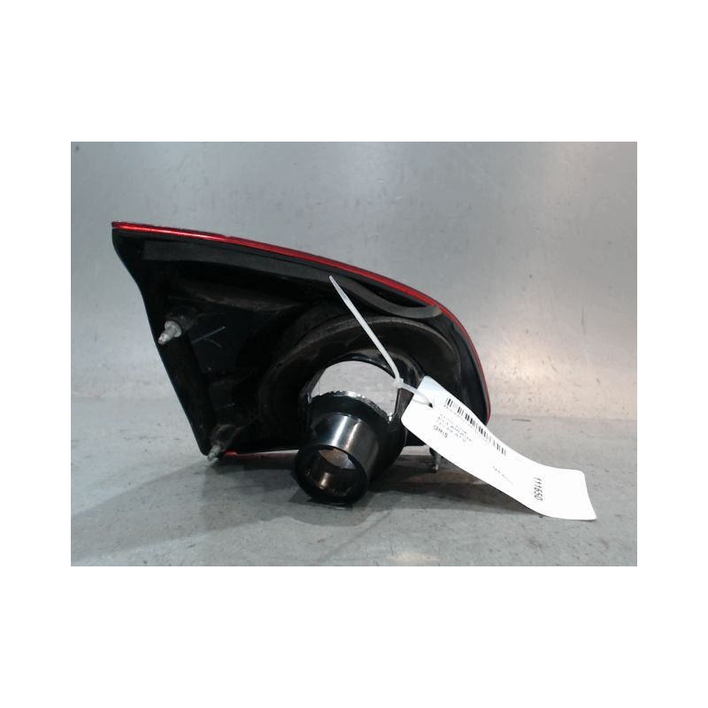 FEU ARRIERE INTERIEUR DROIT NISSAN QASHQAI