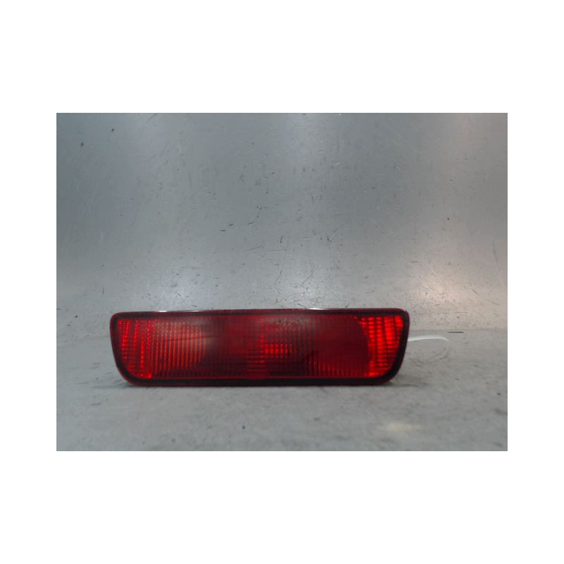 FEU BROUILLARD CENTRAL ARRIERE NISSAN QASHQAI