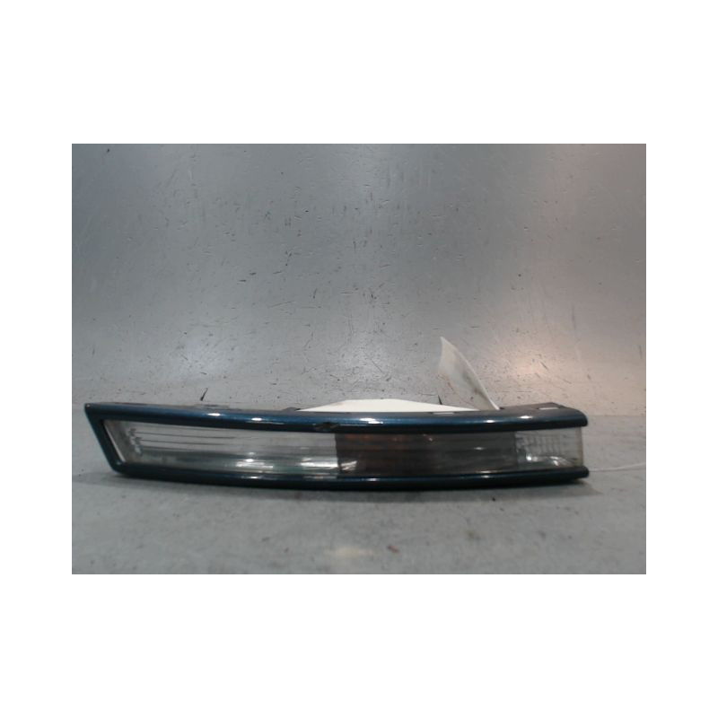 CLIGNOTANT DROIT VOLKSWAGEN PASSAT