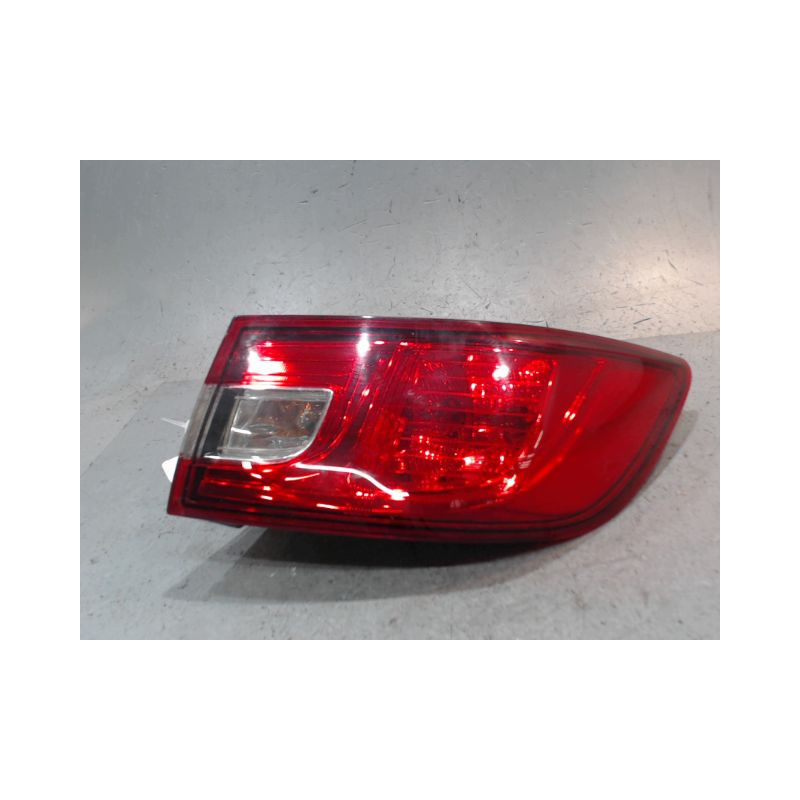 FEU ARRIERE DROIT RENAULT CLIO