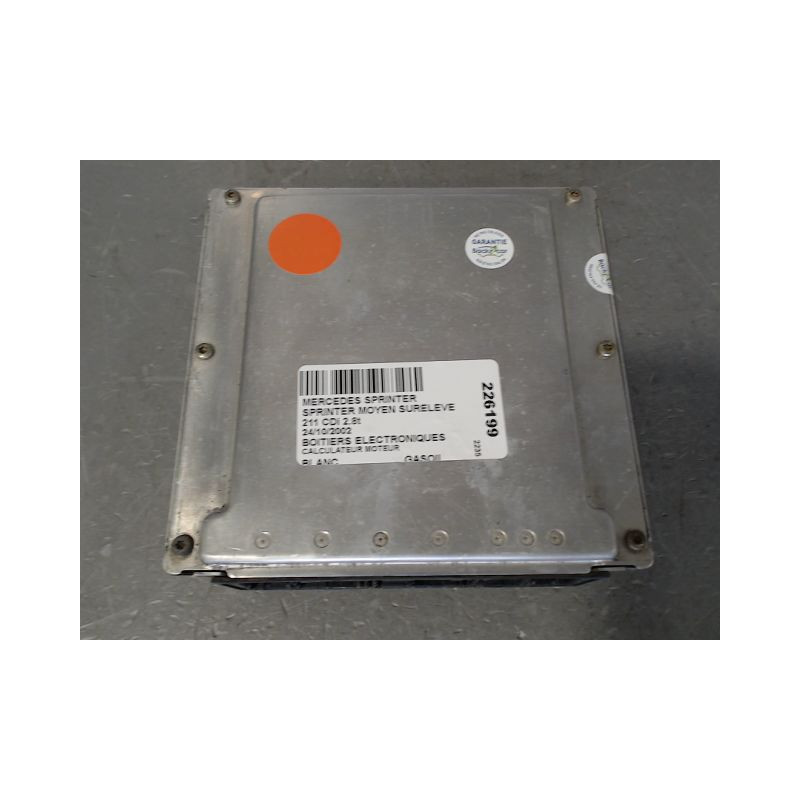 CALCULATEUR MOTEUR MERCEDES SPRINTER MOYEN SURELEVE 00-06