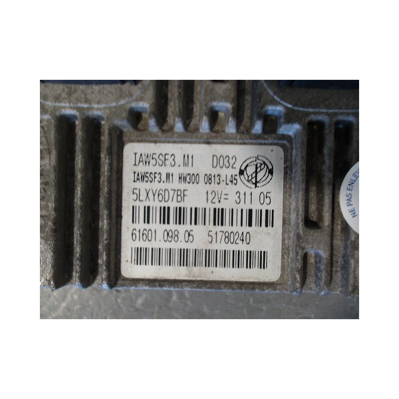 CALCULATEUR MOTEUR FIAT PUNTO
