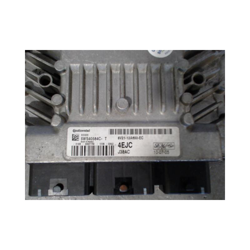 CALCULATEUR MOTEUR FORD FIESTA