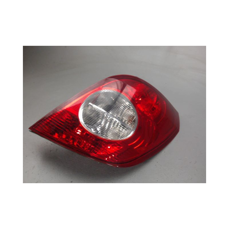 FEU ARRIERE DROIT OPEL ANTARA