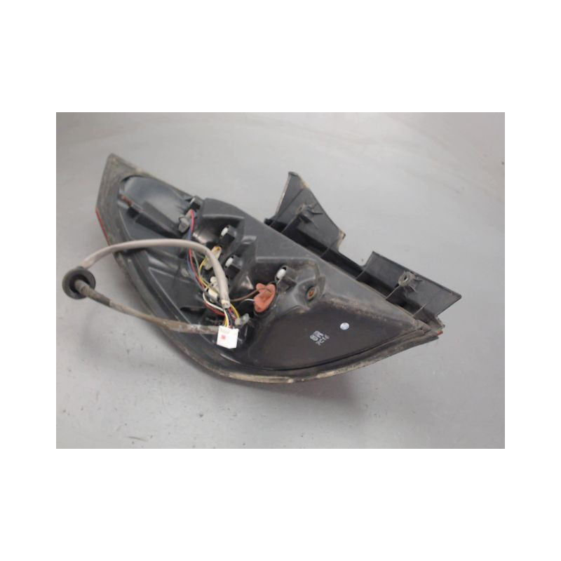 FEU ARRIERE DROIT OPEL ANTARA