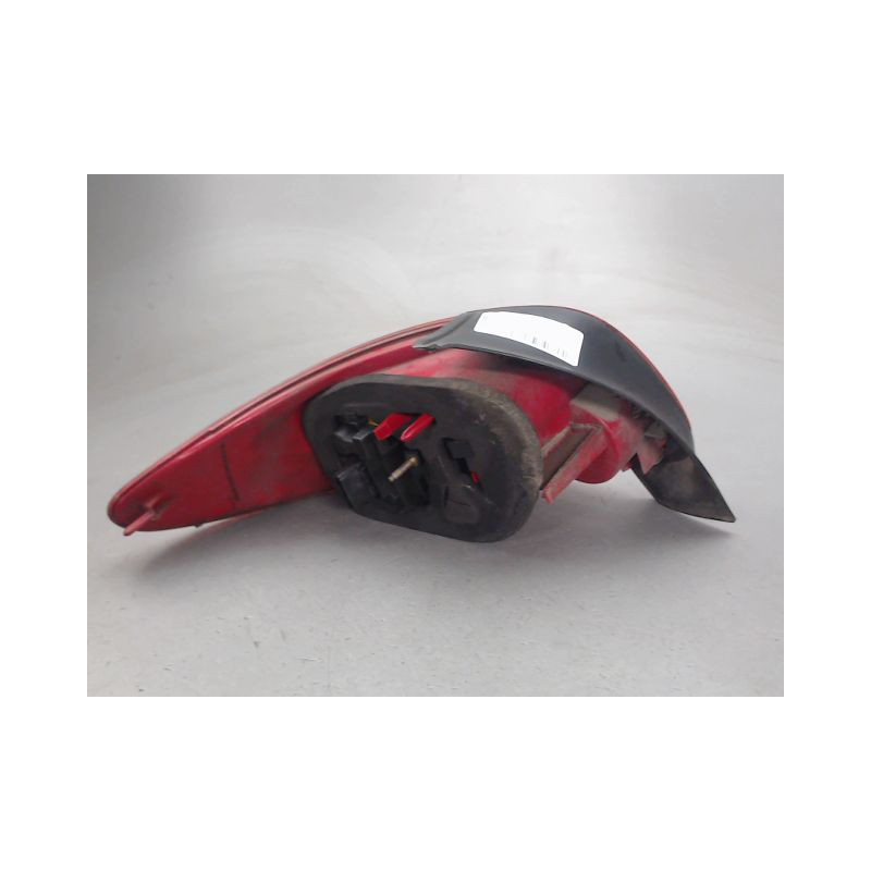 FEU ARRIERE DROIT PEUGEOT 206