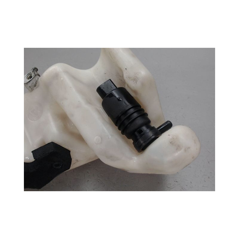 RESERVOIR LAVE-GLACE AVANT VOLKSWAGEN NEWBEETLE