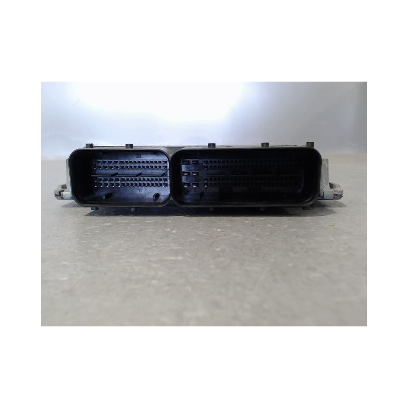 CALCULATEUR MOTEUR VOLKSWAGEN POLO