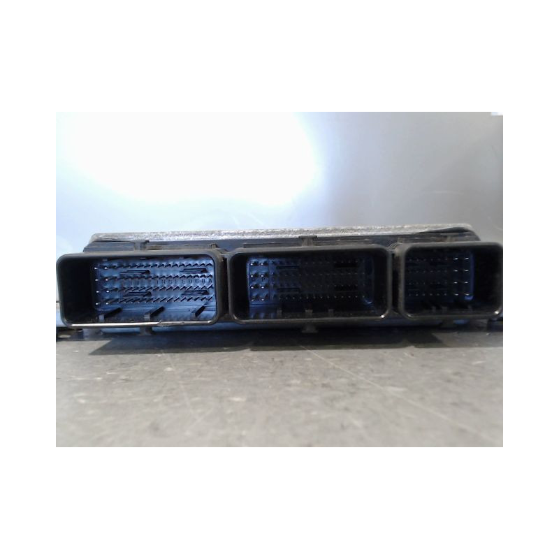 CALCULATEUR MOTEUR RENAULT MEGANE