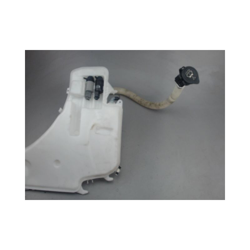 RESERVOIR LAVE-GLACE AVANT B.M.W. SERIE 1