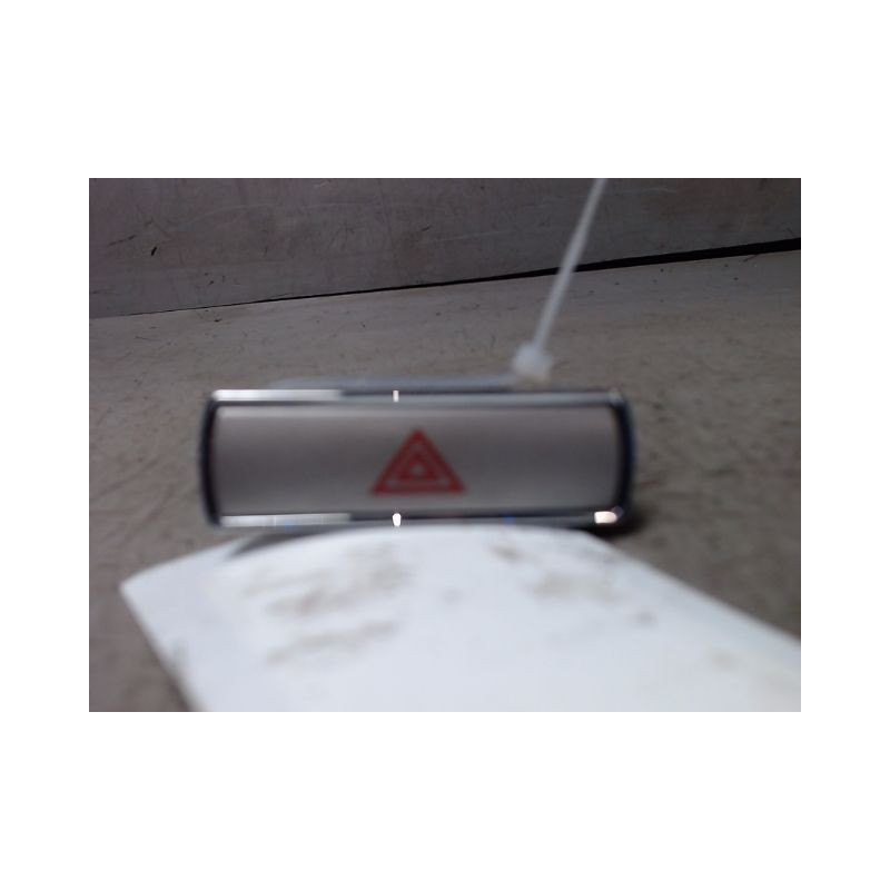 BOUTON DE WARNING FORD MONDEO SW 2007-