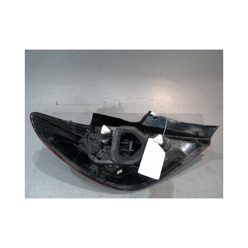 FEU ARRIERE DROIT OPEL CORSA