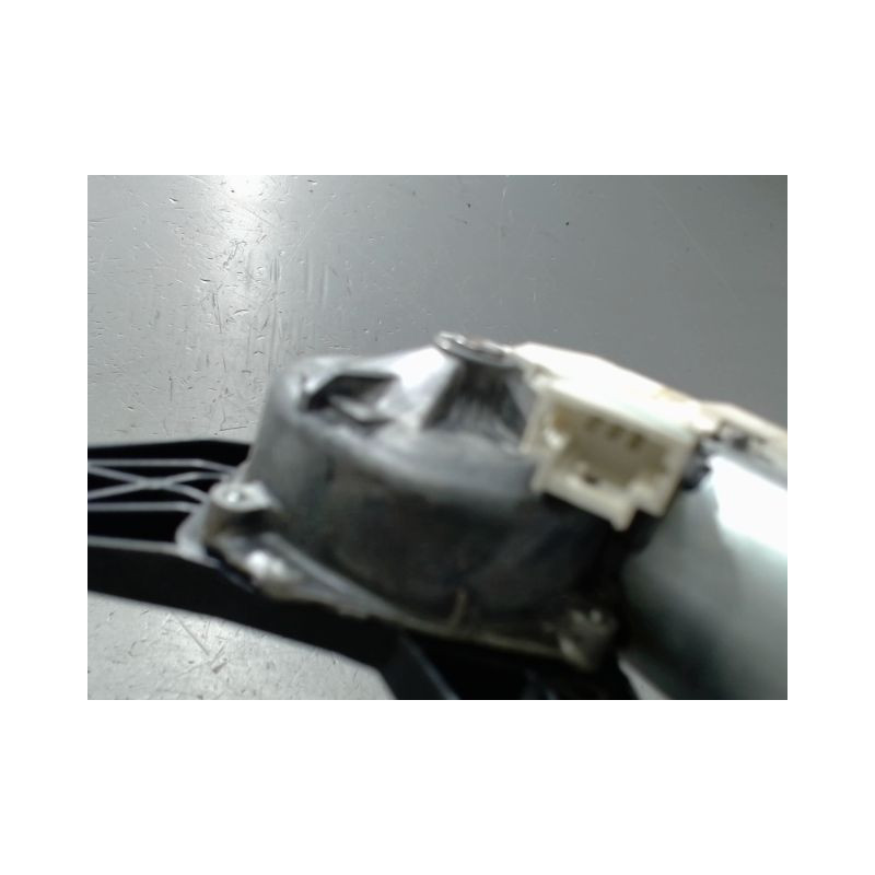 Moteur essuie-glace arrière occasion RENAULT LAGUNA II Phase 2 - 2.0 16v - Auto Casse Bouvier