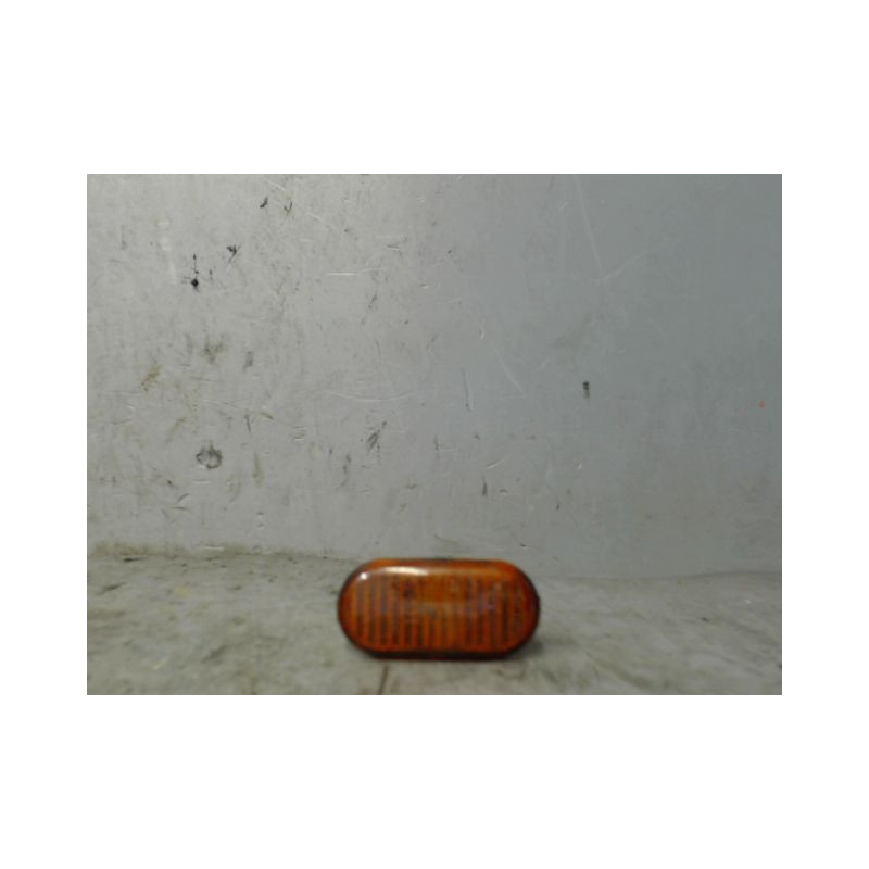 REPETITEUR AILE GAUCHE RENAULT CLIO
