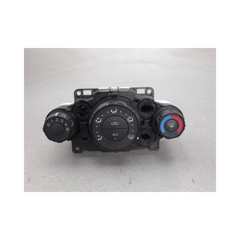 COMMANDE DE CHAUFFAGE FORD FIESTA
