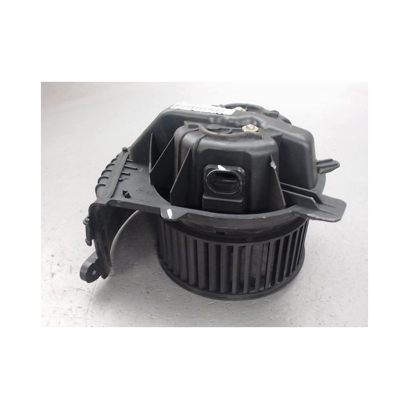 MOTEUR VENTILATEUR CHAUFFAGE RENAULT MEGANE