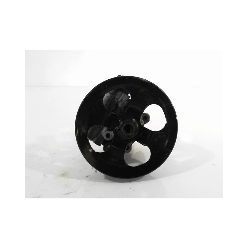 POMPE DIRECTION ASSISTEE TOYOTA YARIS -2003