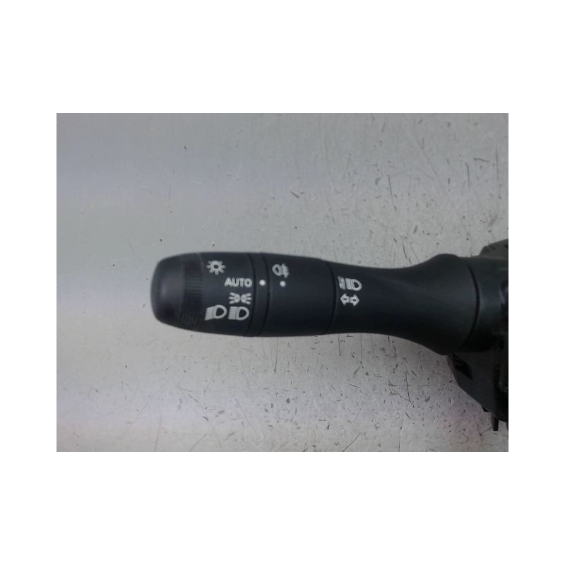 BLOC COMMODOS DACIA SANDERO 2008-