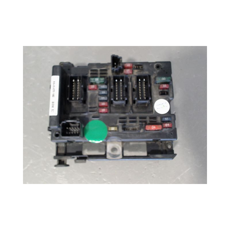 BOITE A FUSIBLES PEUGEOT 307 2001-2005