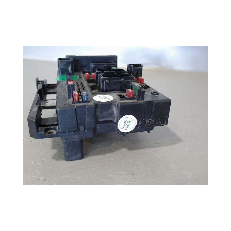 BOITE A FUSIBLES PEUGEOT 307 2001-2005