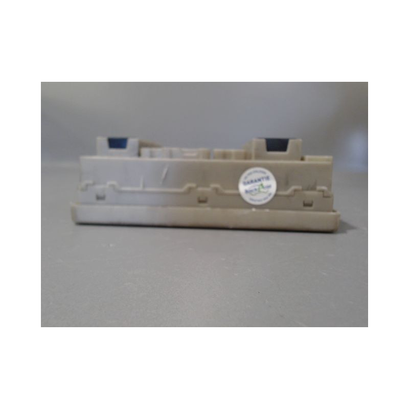 BOITE A FUSIBLES RENAULT CLIO III 2010-