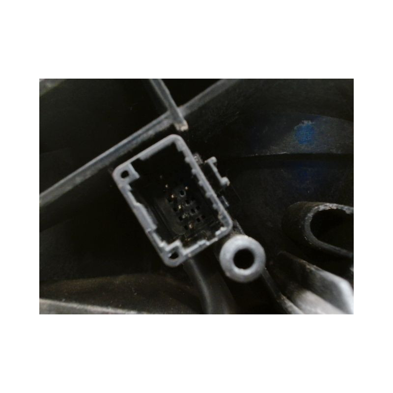 RETROVISEUR EXTERIEUR ELECTRIQUE DROIT RENAULT CLIO III 2009-
