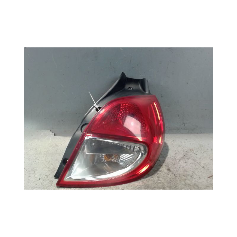 FEU ARRIERE DROIT RENAULT CLIO III 2009-