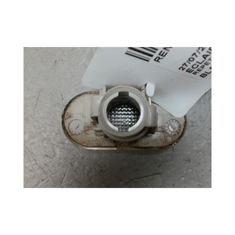 REPETITEUR AILE DROIT RENAULT TWINGO