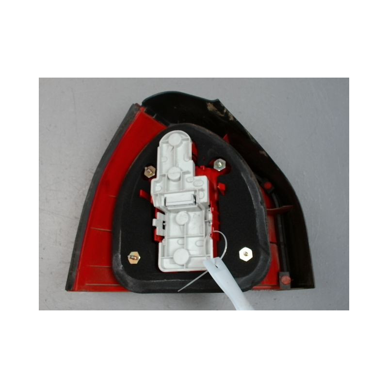 FEU ARRIERE DROIT AUDI A3 2000-2003