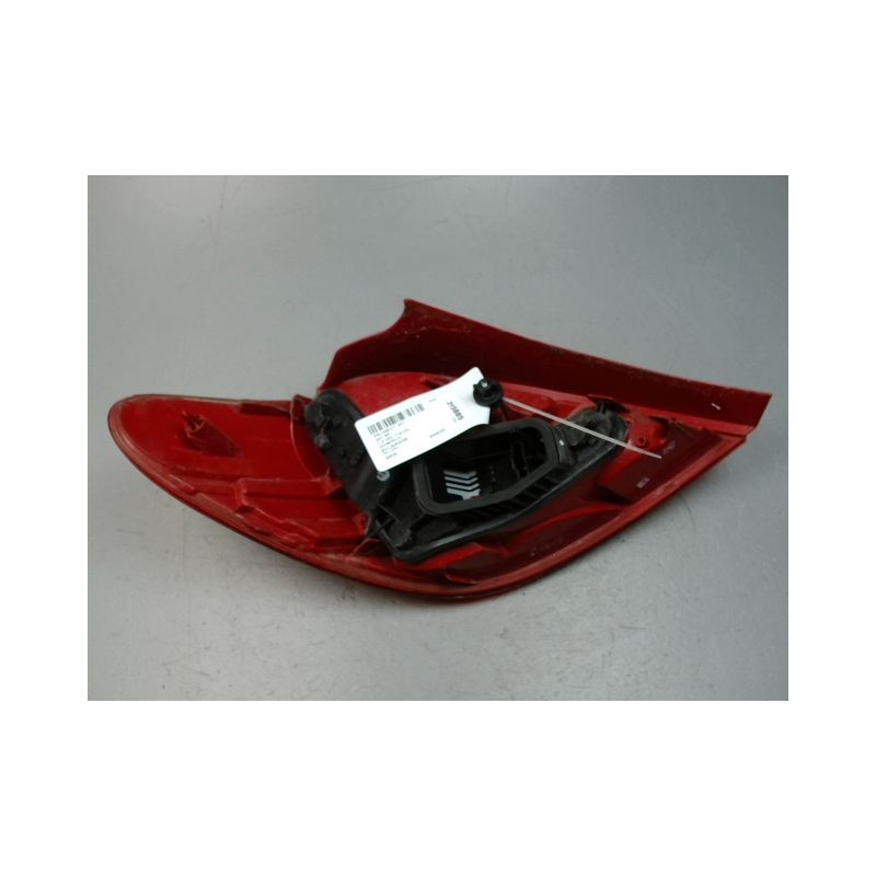 FEU ARRIERE DROIT PEUGEOT 207 5P