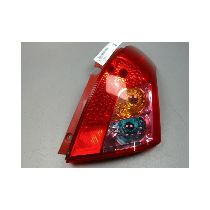 FEU ARRIERE DROIT SUZUKI SWIFT 3P