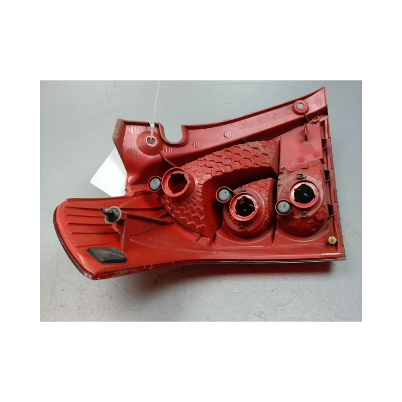 FEU ARRIERE DROIT SUZUKI SWIFT 3P