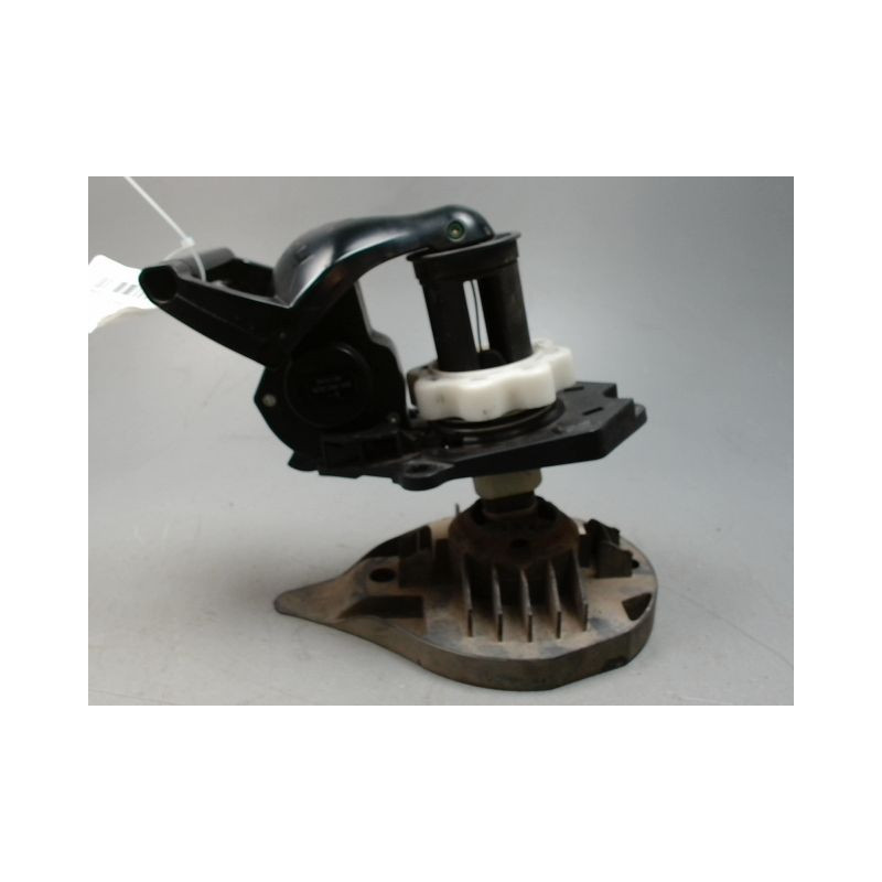 TREUIL DE ROUE DE SECOURS RENAULT CLIO III 2005-