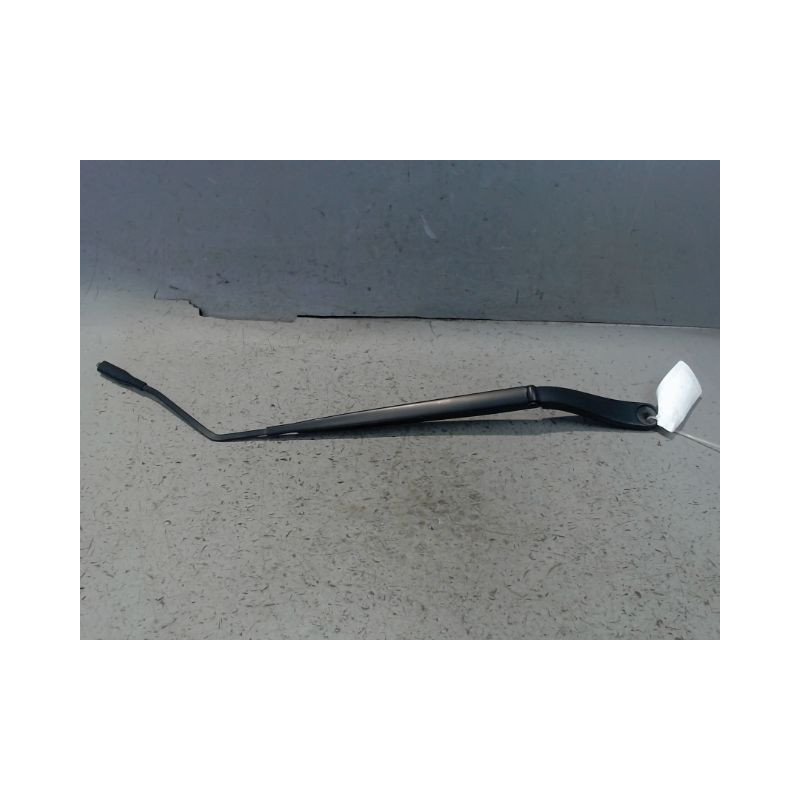 BRAS ESSUIE-GLACE AVANT DROIT FORD T.COURIER