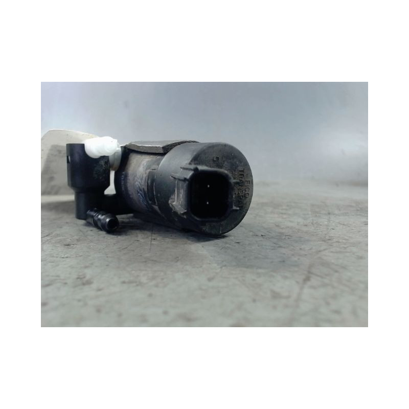 POMPE LAVE-GLACE AVANT FORD T.COURIER