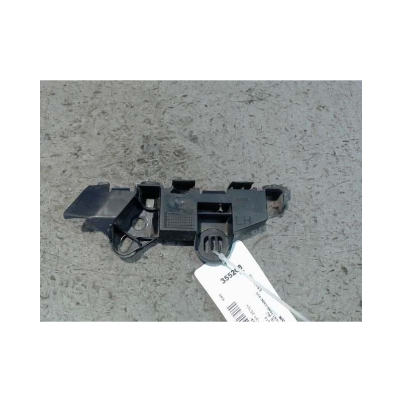 SUPPORT PARE-CHOC AVG OPEL CORSA 2010-