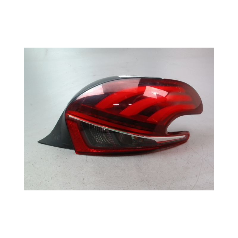 FEU ARRIERE DROIT PEUGEOT 208 2012-...