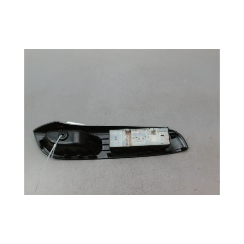 COMMANDE LEVE-GLACE PORTE AVG NISSAN NOTE