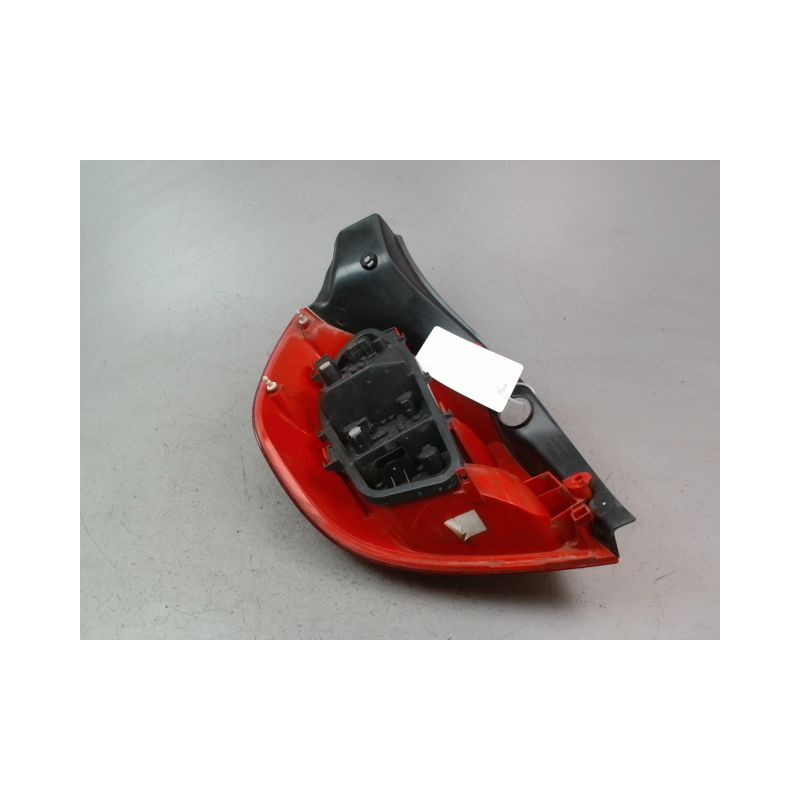 FEU ARRIERE DROIT RENAULT CLIO III Phase 1 2005-2009