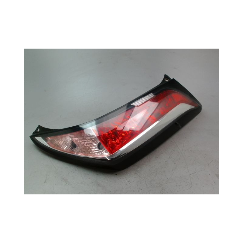 FEU ARRIERE DROIT TOYOTA AYGO 5P